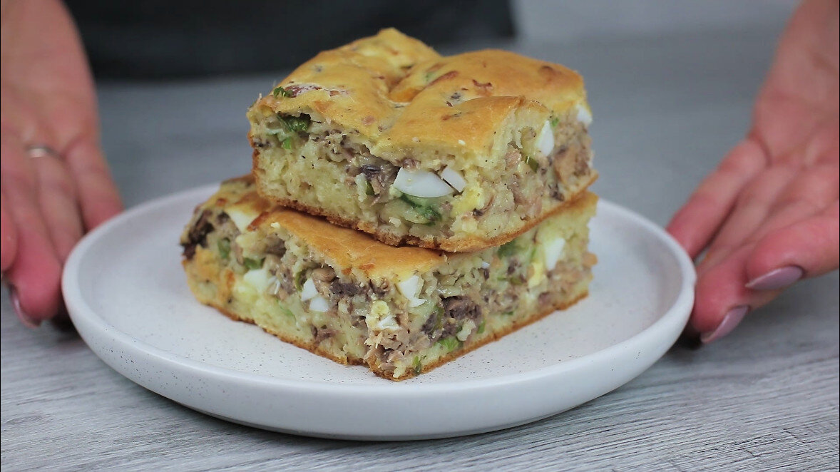 Заливной пирог с рыбными консервами