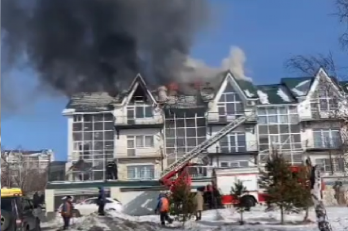 Пожар в кирпичном доме. Пожар в складском помещении. Пожар в частном доме. Пожары на промышленных объектах. Ликвидации горения дома.