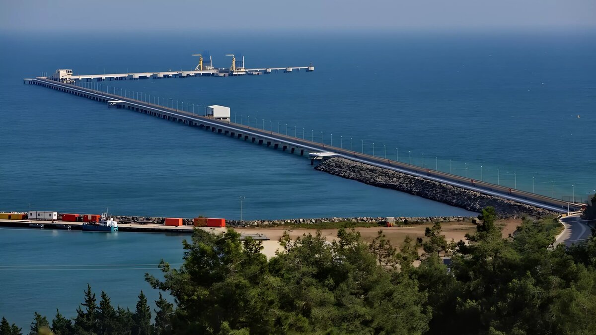     «Казмунайгаз» наращивает поставки через БТД, но пока с системой Каспийского трубопроводного консорциума эти поставки не конкурируют