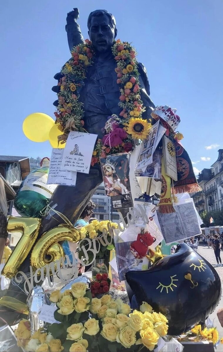 Статуя музыканта в Монтре