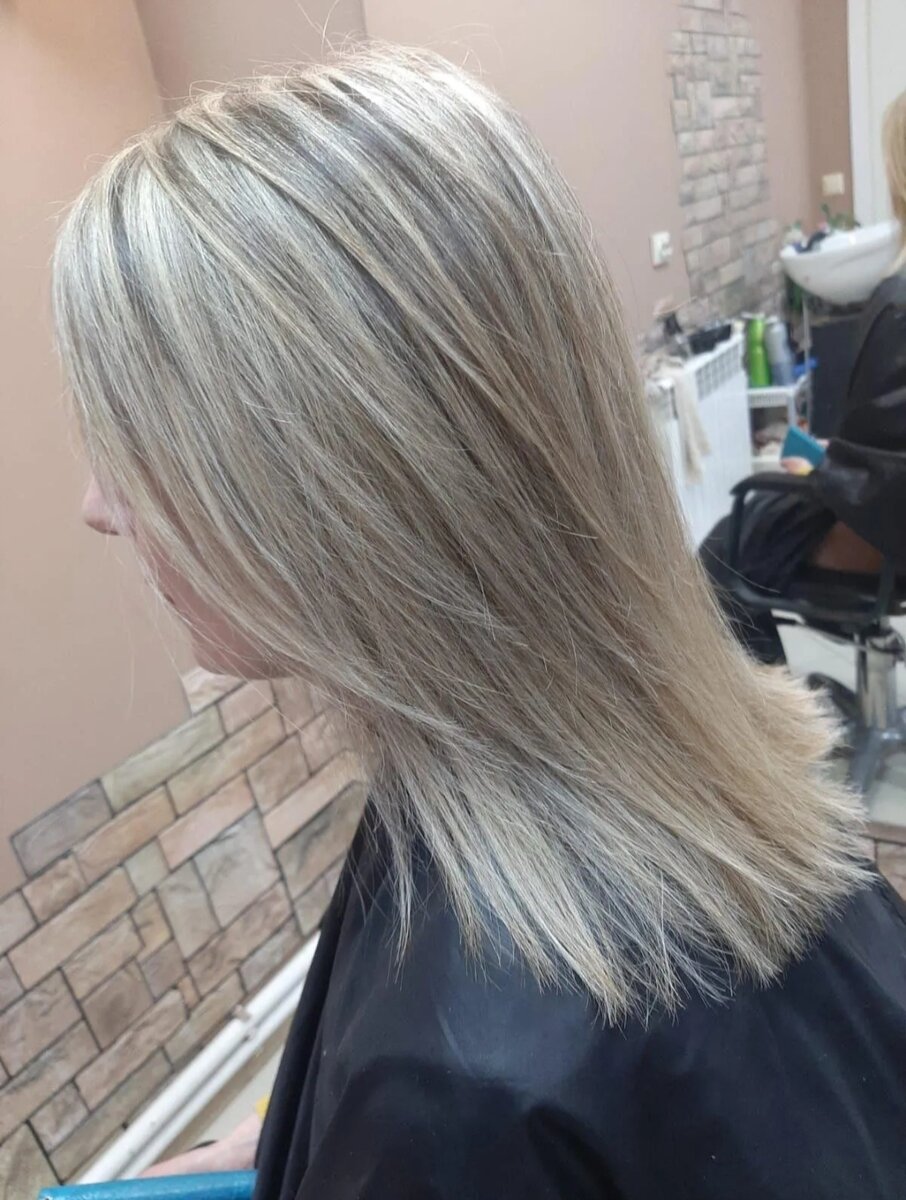 Фото мое. Это я. Была. Но уже все отросло.