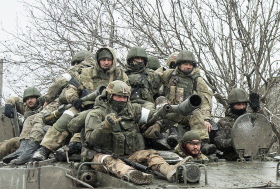    Военнослужащие ВС РФ