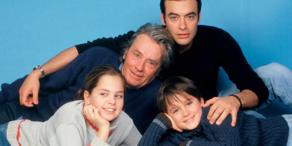 Ален Делон с детьми