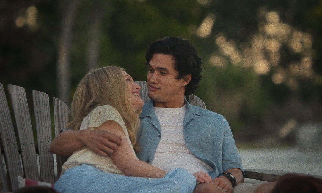    «Май Декабрь»: 5 причин смотреть драму с Натали Портман и Джулианной Мур (фото 1)