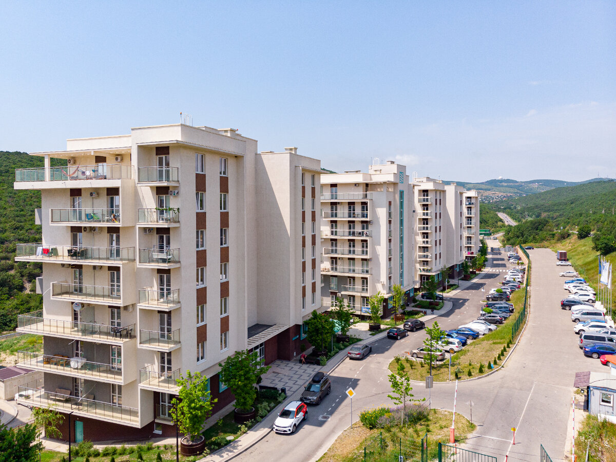 Когда я оценил все плюсы ЖК, решил, что и сам буду с удовольствием туда приезжать с друзьями или один, чтобы отдохнуть от суеты и развеяться