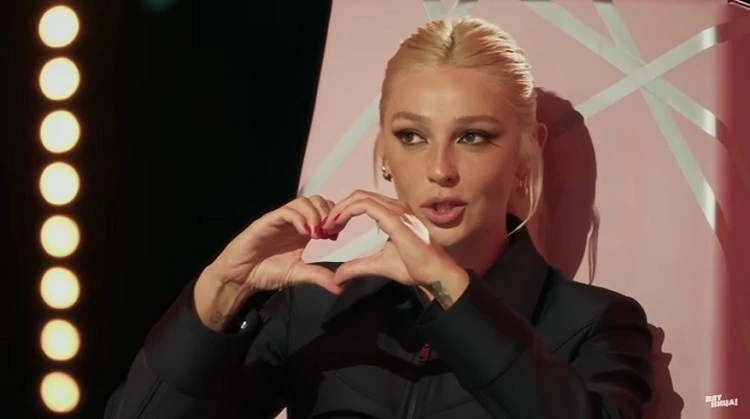 Настя Ивлеева / Скриншот из видео