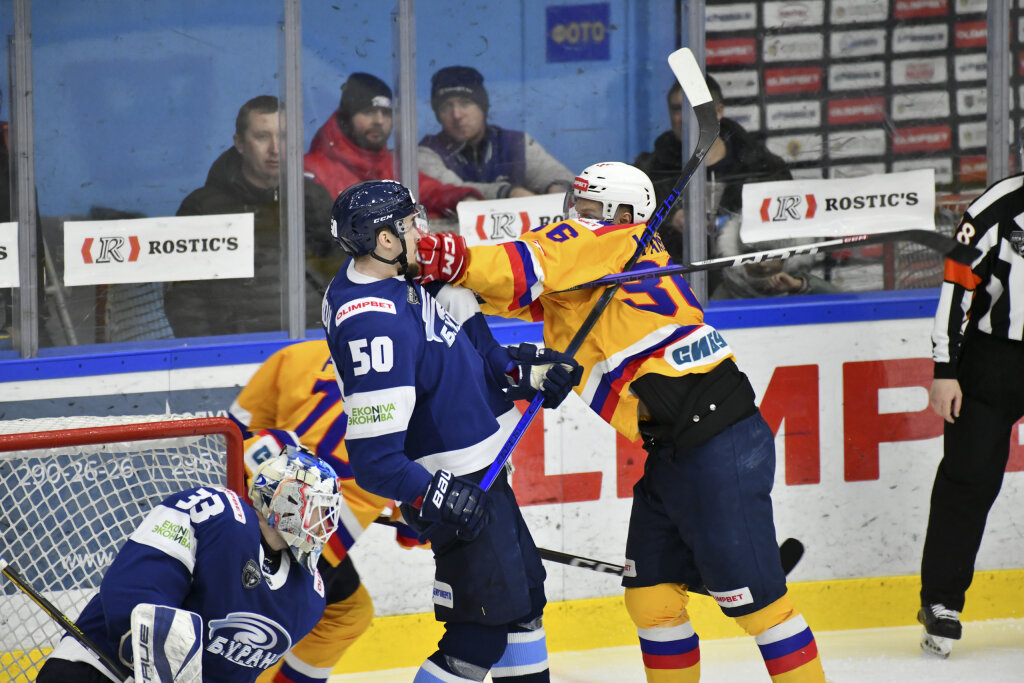 28 февраля "Буран" (ХК "Воронеж") победил легендарный "Химик" (Воскресенск) в десятый раз!