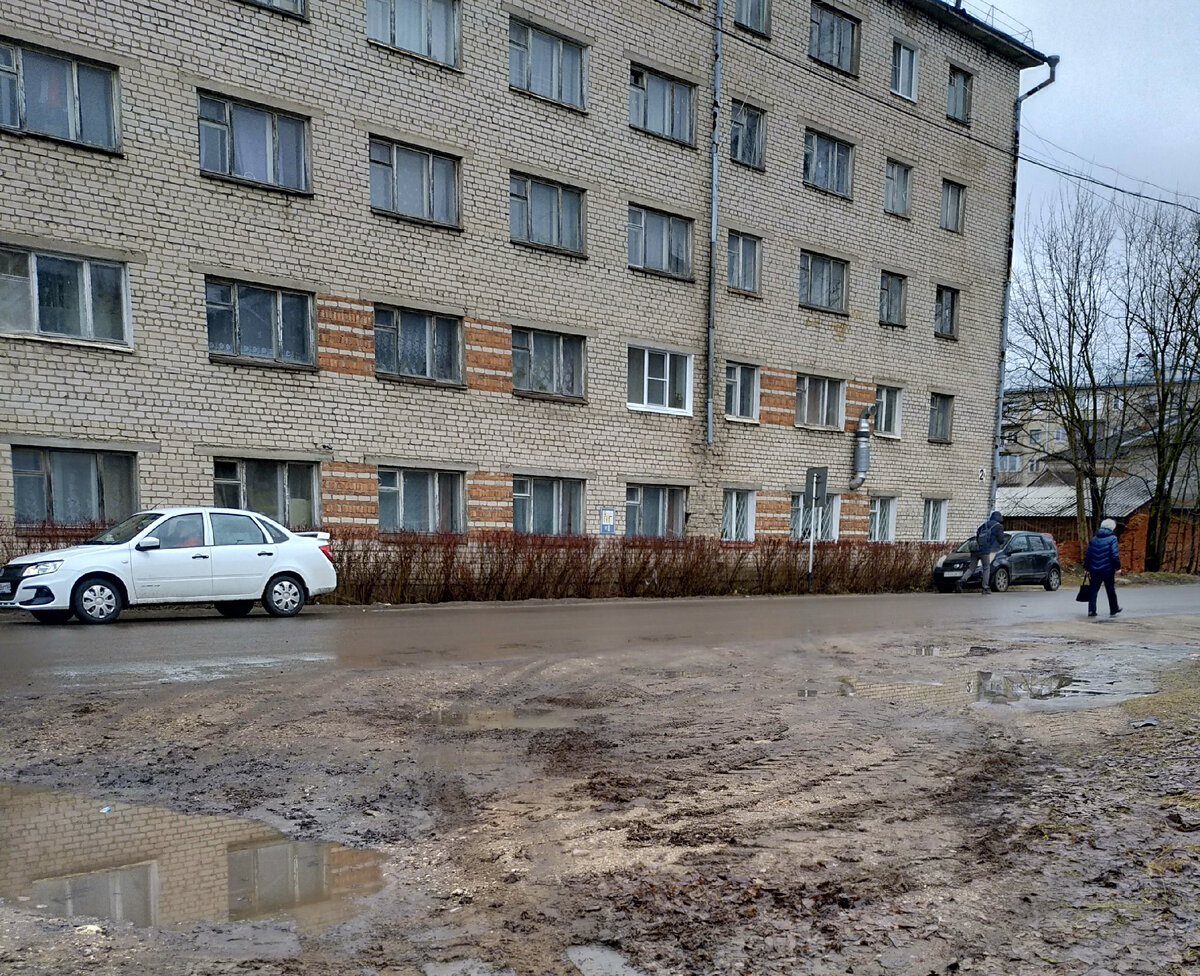 Сегодня в Опочке, на ул. Красных командиров