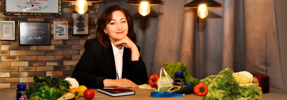 С вами автор канала Снежана Садчикова, нутрициолог, член ОО "Нутрициологи России" и эксперт по низкоуглеводному питанию.