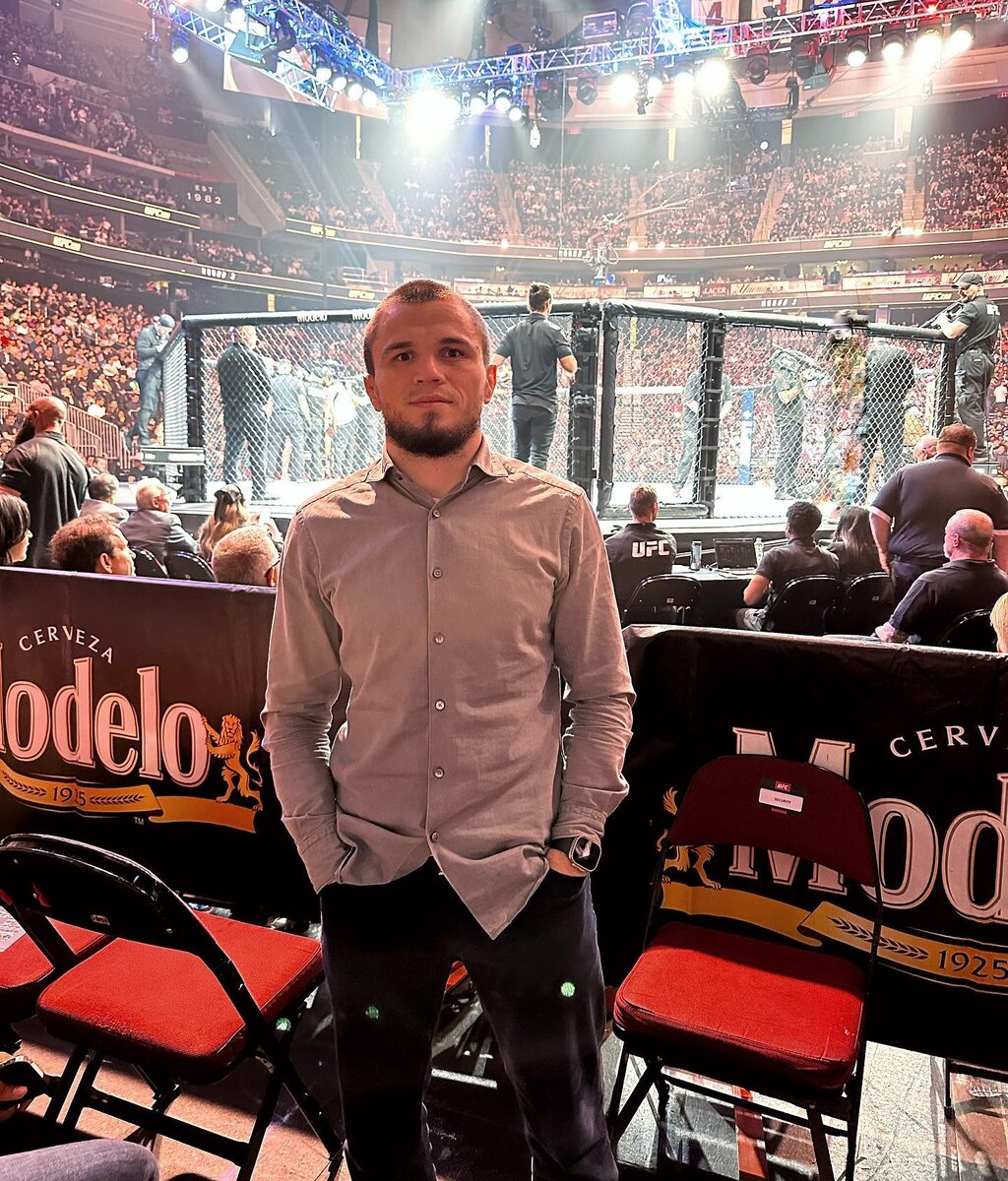 Умар Нурмагмоедов 4 года в UFC. Алекс Перейра за 2 смог стать двойным чемпионом, потому что не выбирал соперников 