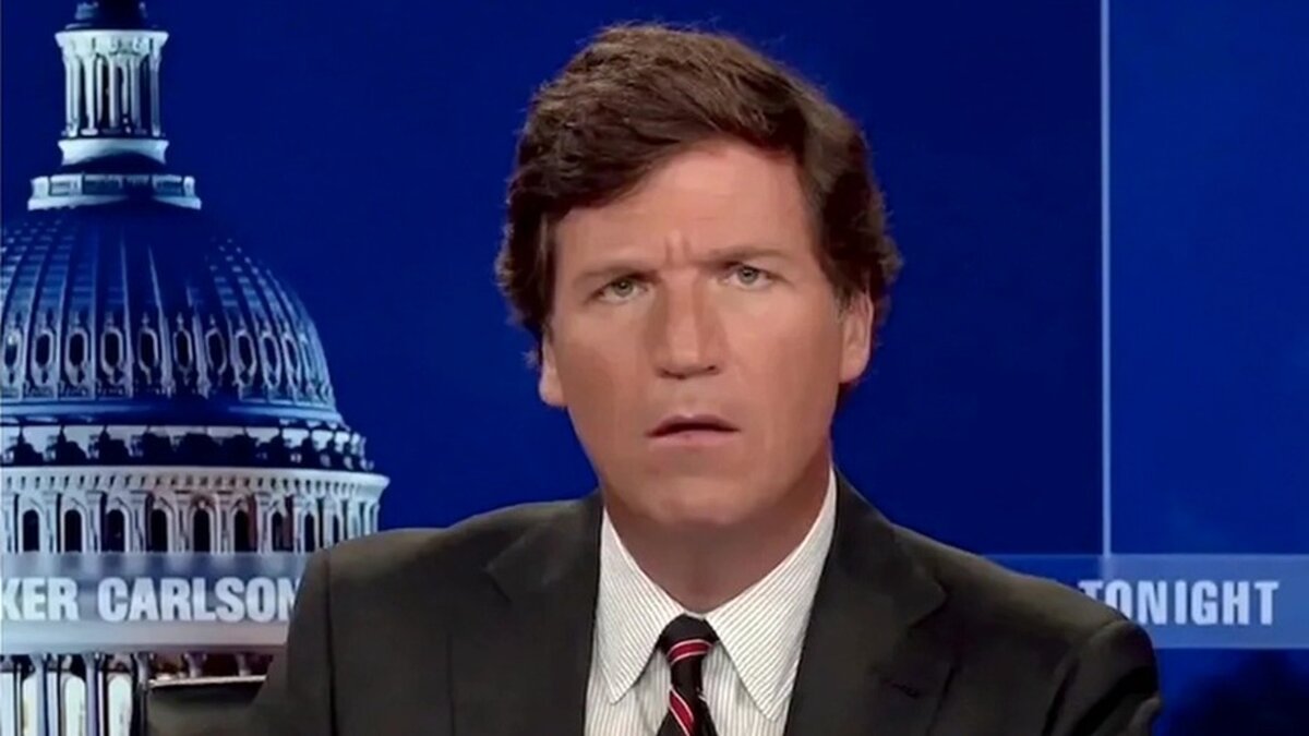 Такер Карлсон, журналист, в  прошлом ведущий новостей на Американском  телевидении.  фото: картинки  яндекса.