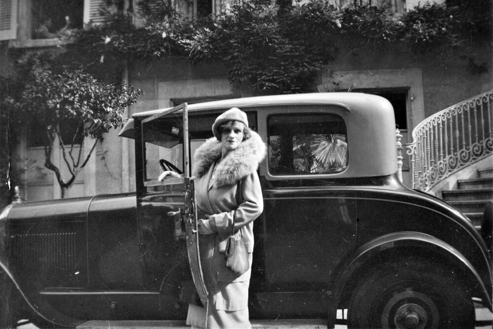    У Надежды Тэффи жены, мужья, любовники и любовницы трижды меняются местами - и все счастливы. / Pushkin House