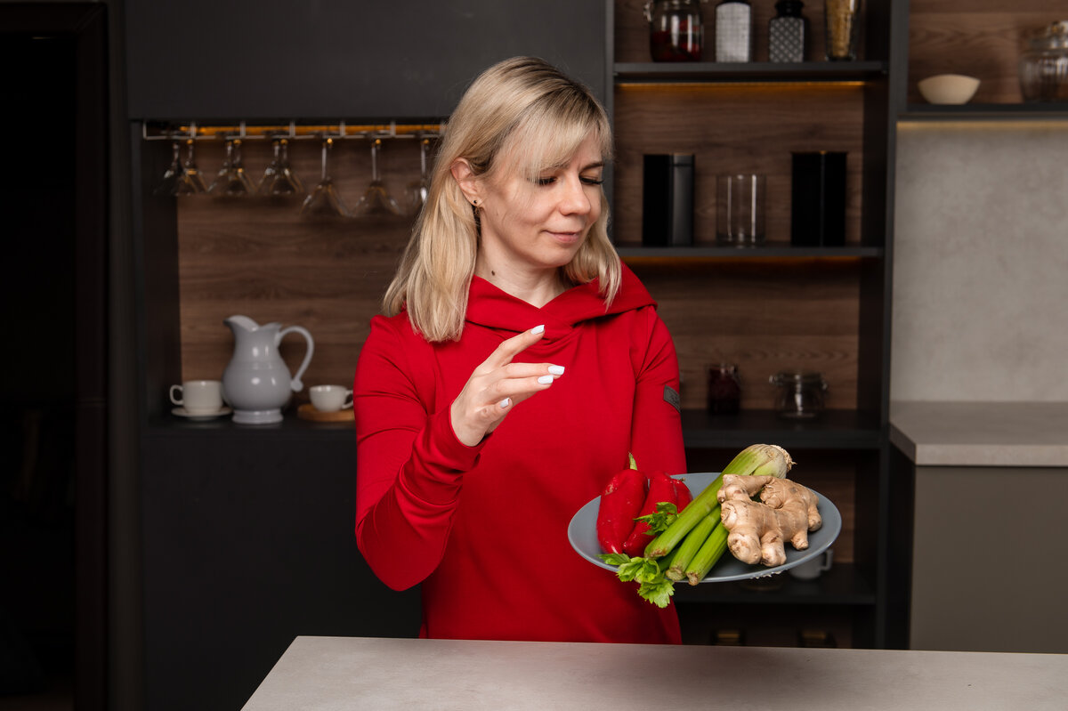 Польза сельдерея для женщин: похудение, омоложение, иммунитет