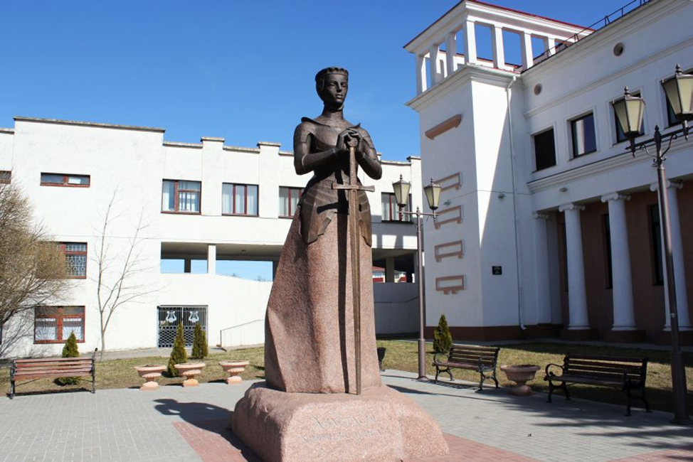 Памятник Анастасии Слуцкой