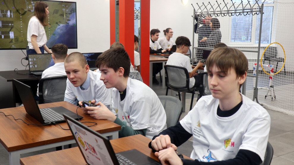 Фото: центр образовательных инициатив СТЕМм