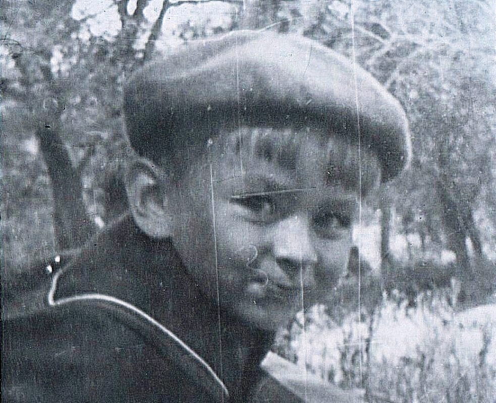 Одна из детских фотографий Юрия Гагарина (teriola.com)