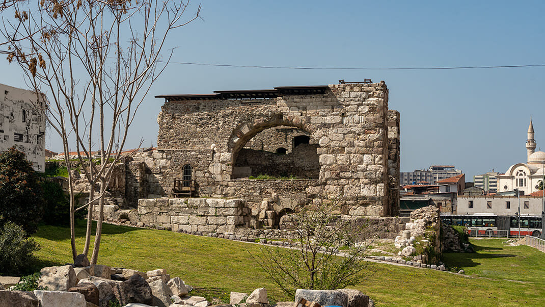 замок крак де шевалье сирия. древнего города расположены на. схема башен новгородского кремля детинец. древнего города расположены на. лептис-магна ливия.