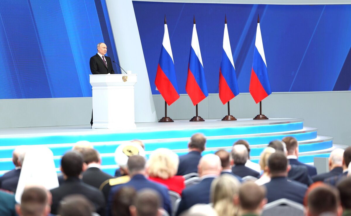 Владимир Путин предложил включить садоводческие товарищества в программу социальной газификации. Фото: Kremlin.ru