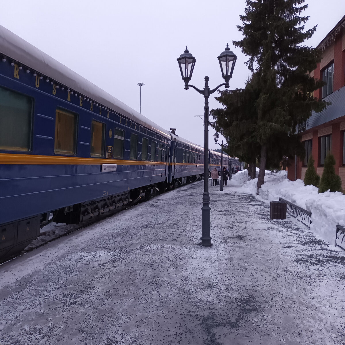 Паровоз сортавала. Москва сортавала поезд. Паровоз в карелии рускеала. Москва сортавала поезд. Горный парк рускеала станция жд.