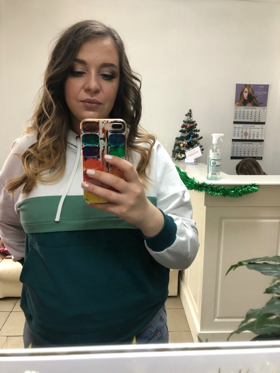 Беременность мне определенно шла. Ни отечности, ни расплывчатости лица. 