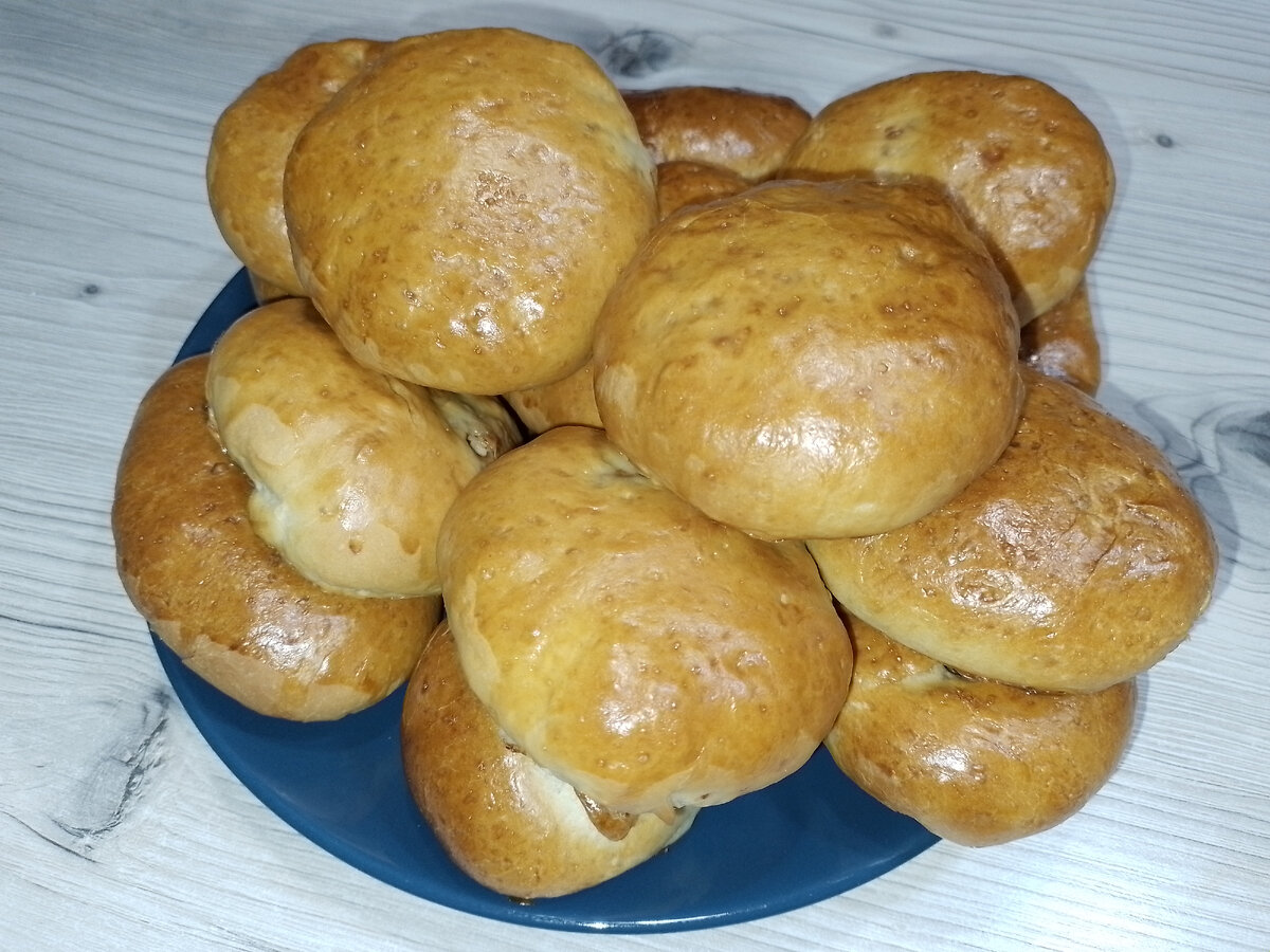 Пирожки с капустой и мясным фаршем