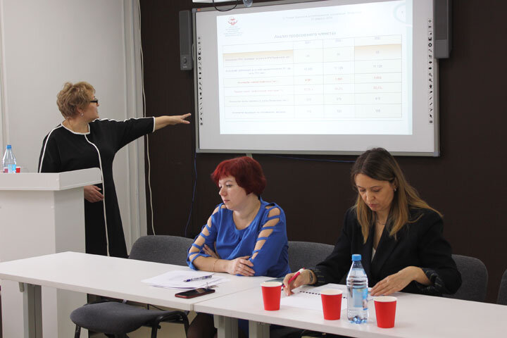 Хакасия угольный разрез аршановский. Вакансия разрез хакасия. Бульдозеры суэк. Разрез майрыхский аршановский. Букачача угольный разрез.