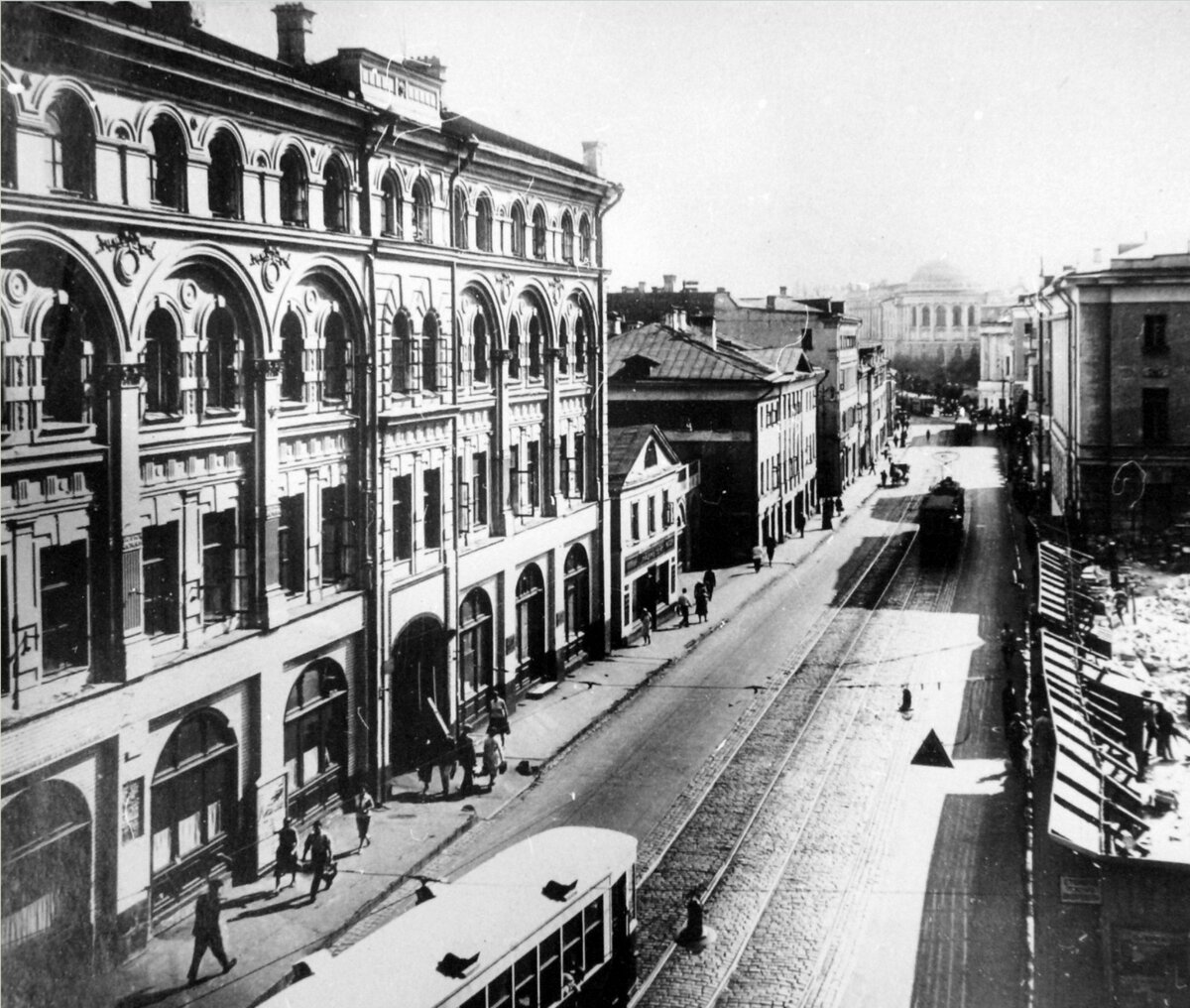 ГОСТИНИЦА ЛОСКУТНАЯ В МОСКВЕ