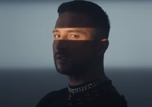 Кадр из клипа Сергея Лазарева "Я видел свет"