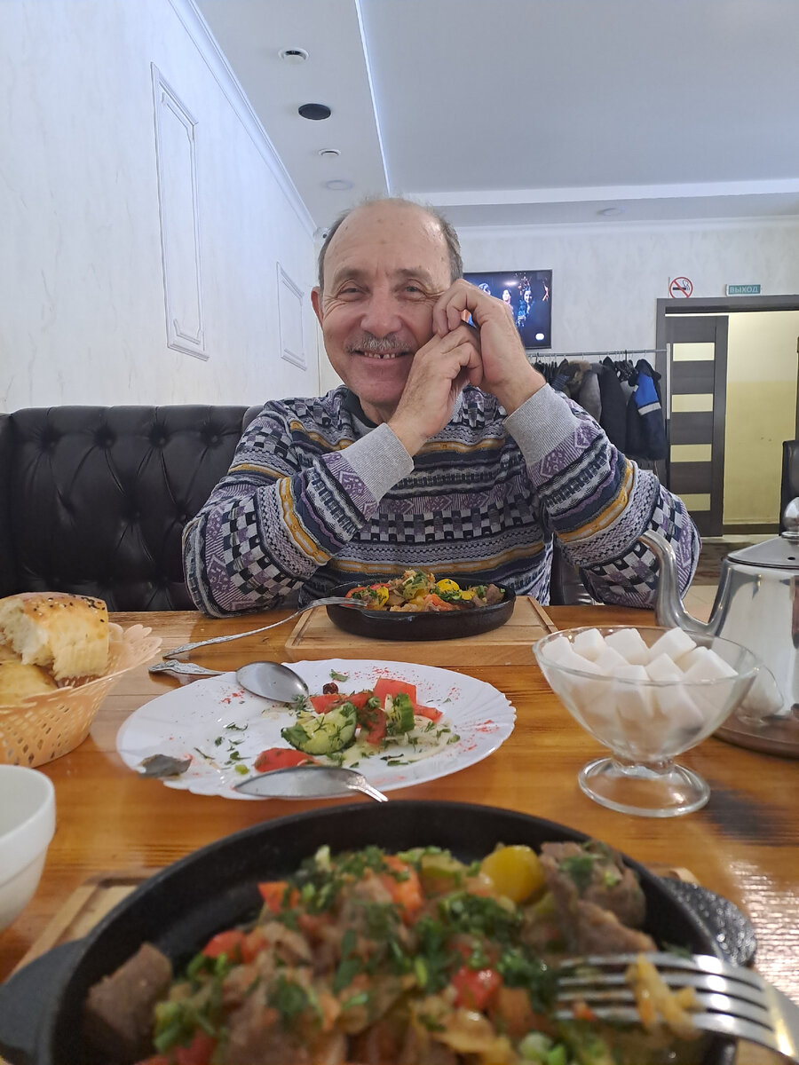Это мы были в Чайхане после парикмахерской.