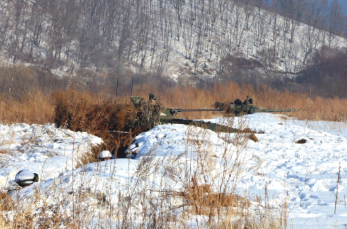    Мотострелки ЕАО отработали действия в обороне на тактической тренировке