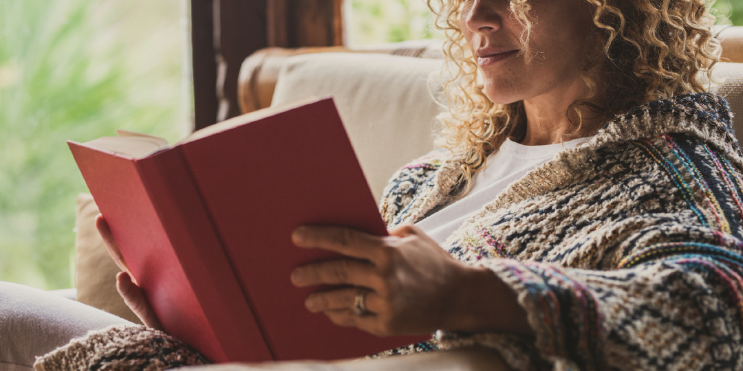 Топ книг для женщин: об отношениях, психологии, воспитании детей, здоровье