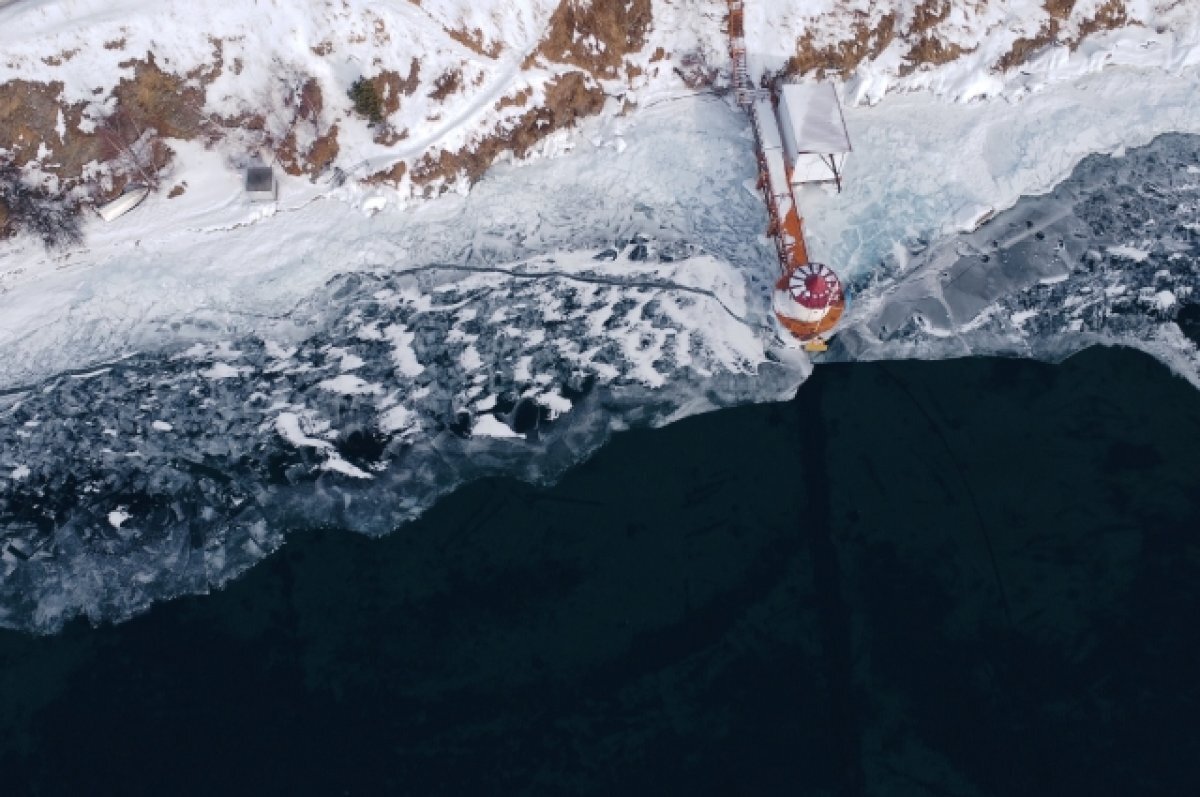    Созданием "Волшебного Байкала" занимаются в Иркутской области и Бурятии.