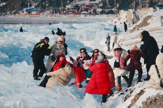    На Байкале многолюдно и зимой, и летом. Фото:  АиФ/ Дарья Галеева