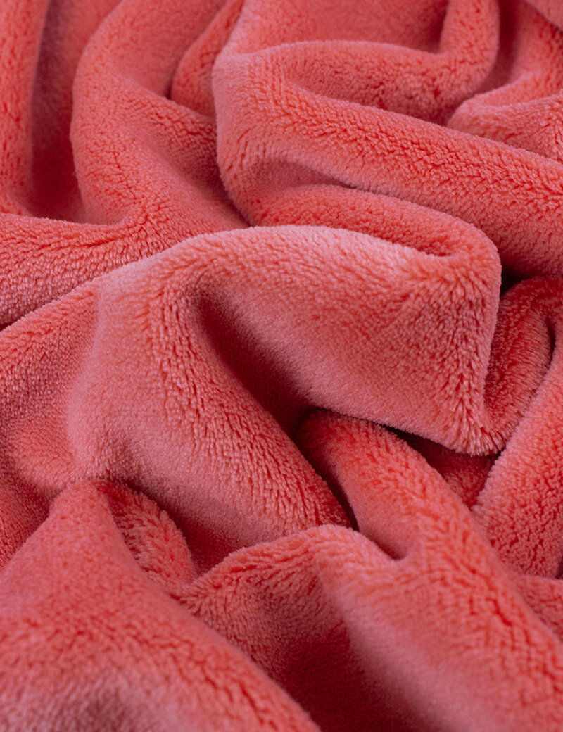 Велсофт, одна из самых популярных в домашнем обиходе тканей для уюта, тепла и комфорта, эта ткань для пледов, халатов, покрывал и рукоделия. Она тактильно приятная, пушистая и очень теплая.-1-3