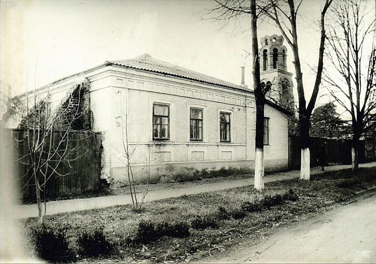 Колокольня бывшей Старообрядческой церкви (ОКН РЗ), г. Рыльск, ул.  Дзержинского, 53(выдержки из историко-культурных исследований) |  Национальный исследовательский институт культурного наследия | Дзен