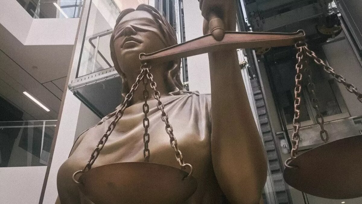 На рассмотрении в судах находится множество дел о расторжении «гробовых» кредитных договоров, оформленных на стариков. Фото: 1MI