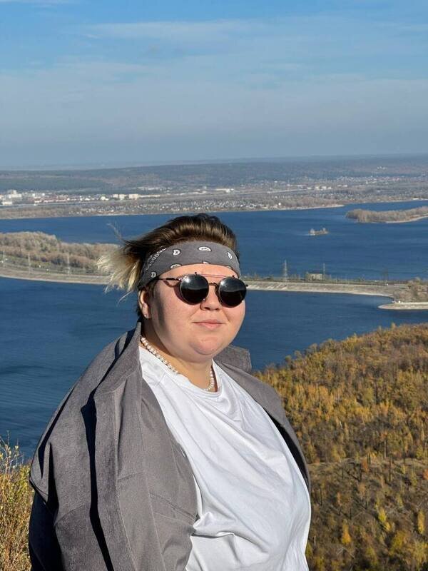 Элнара Меликова