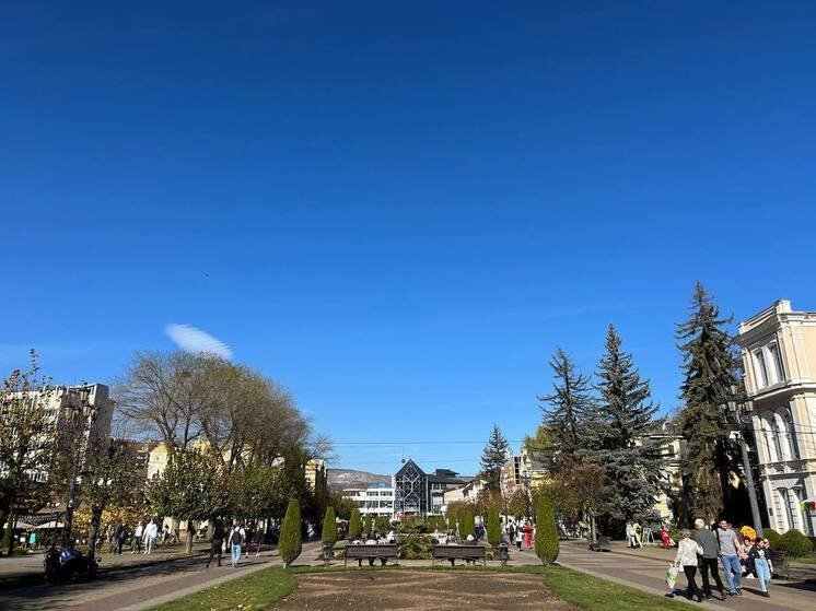 Кисловодск в октябре курортный парк. Погода в кисловодске в мае. Погода в кисловодске в мае 2024. Кисловодск май 2021. Погода в кисловодске на 3.