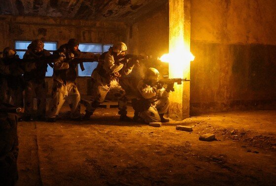    Военнослужащие ВС РФ