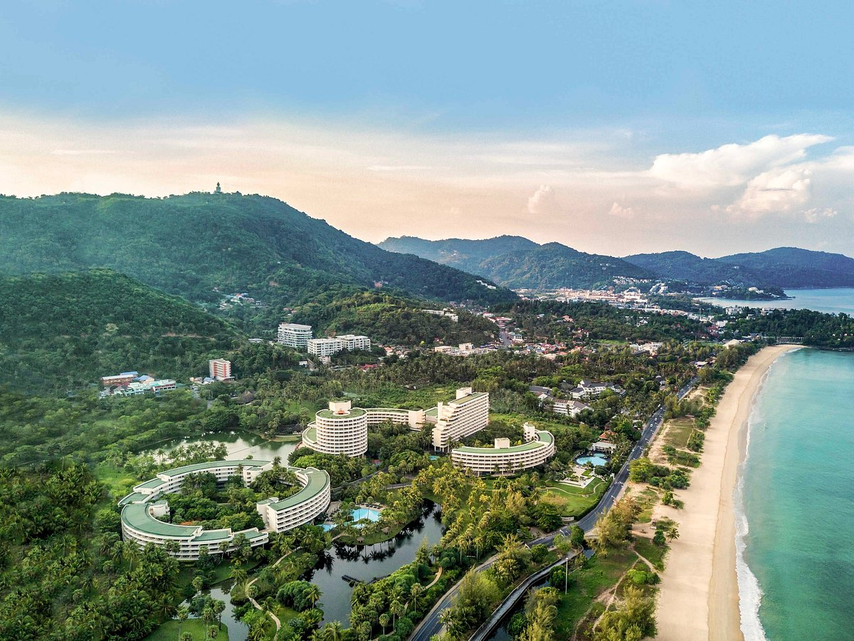 Pullman Phuket Karon Beach Resort