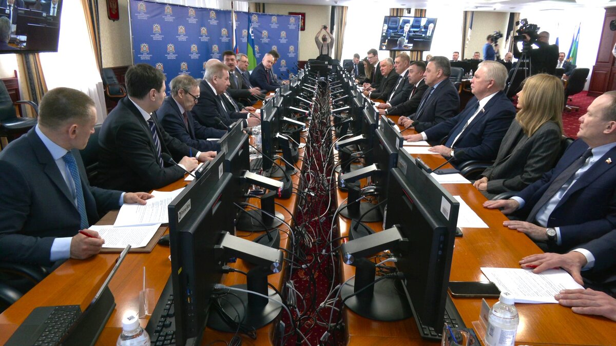    В Югре прошло заседание выездного комитета Совета Федерации