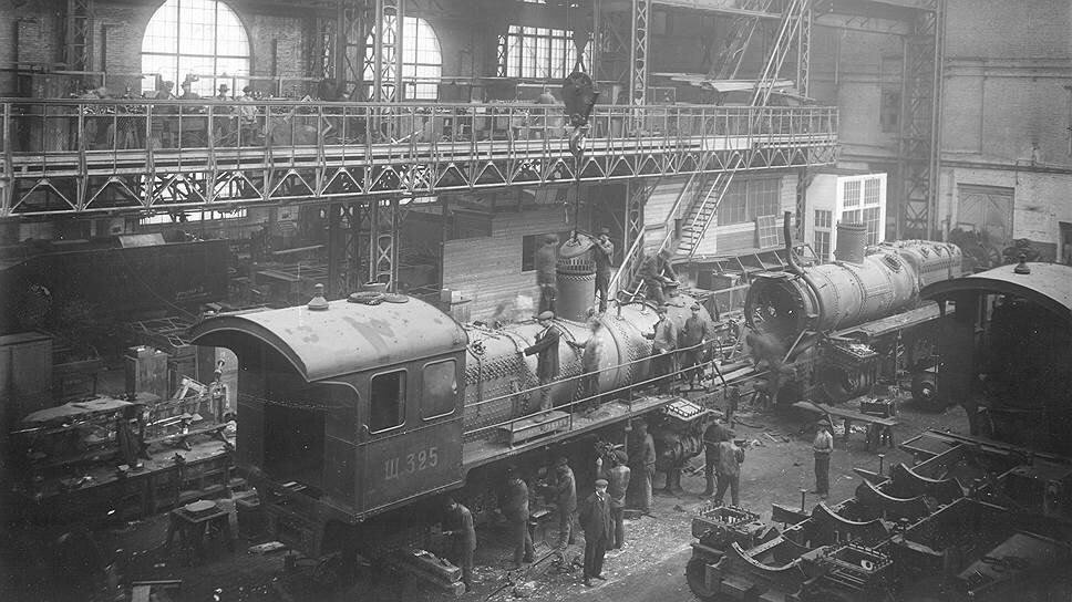Фото: РГАСПИ/Росинформ / Коммерсантъ📷"С объявлением войны было заказано новых 43.000 вагонов и 1.500 паровозов русским заводам на 1915 год"