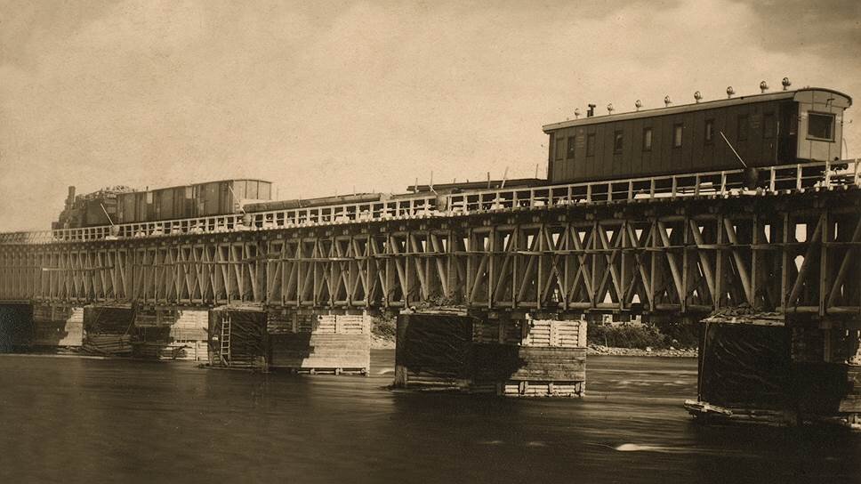 Фото: The Library of Congress📷"Ставится и осуществляется грандиозная, единственная в мировой железнодорожной летописи задача: построить в один год новую железную дорогу к Ледовитому океану"