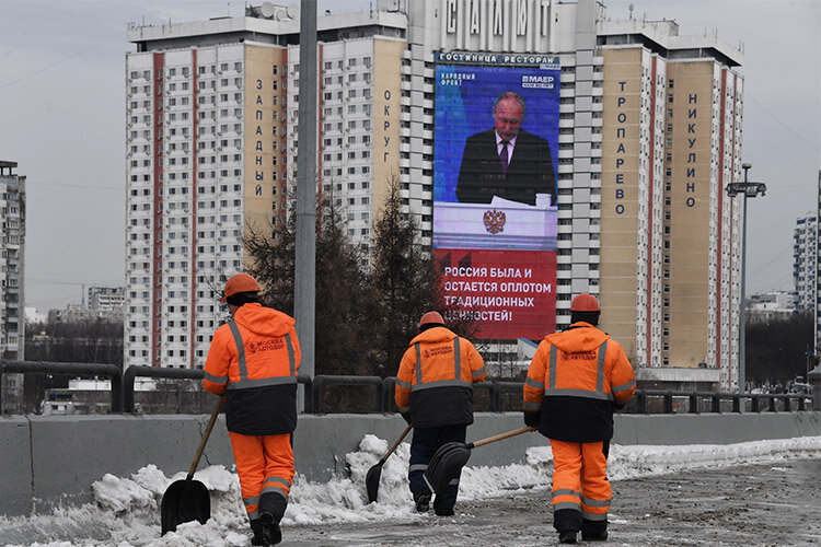    Во время оглашения послания Федеральному Собранию Владимир Путин объявил о списании двух третей задолженностей регионов по бюджетным кредитам Фото: © Komsomolskaya Pravda/Global Look Press/ www.globallookpress.com