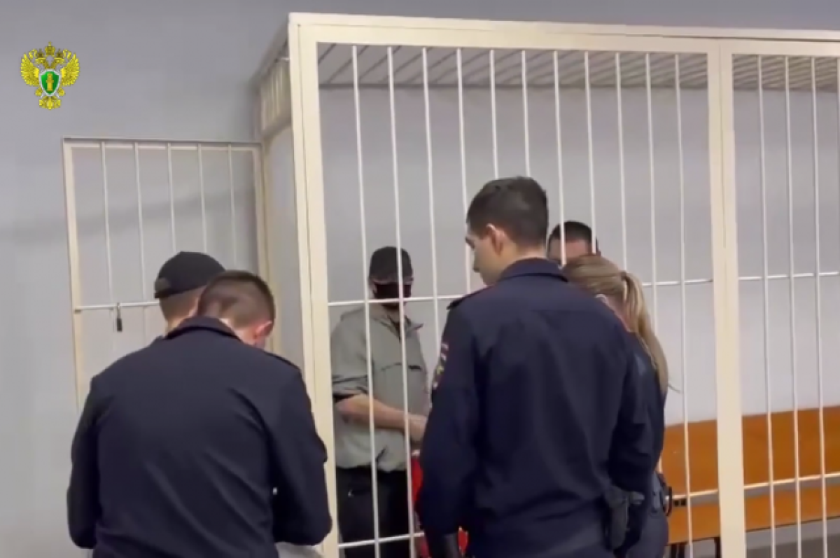    Полицейский, продавший смертельный спирт для «Мистера Сидра», получил срок