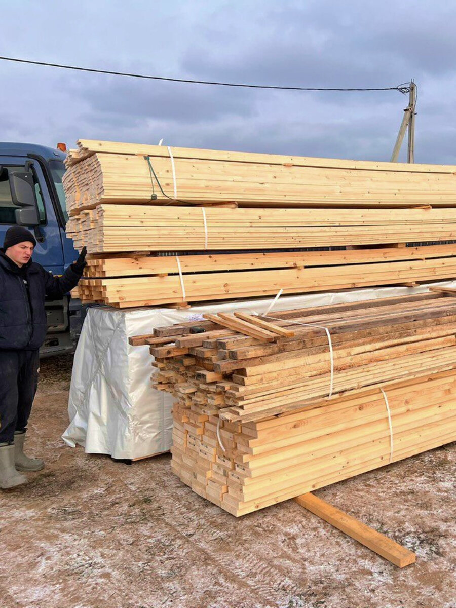 Завоз материалов и подготовка участка на строящихся объектах PINE BRICK