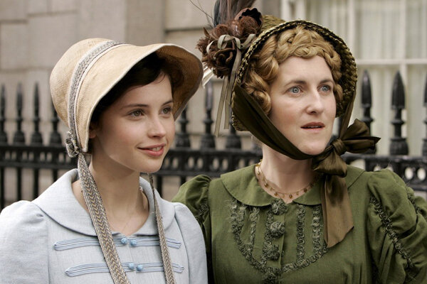 Кадр из фильма «Нортенгерское аббатство»