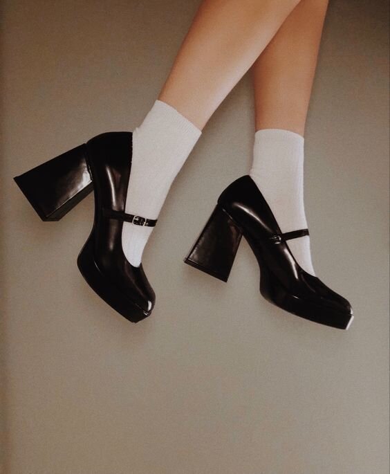 Модная обувь. Ботинки airbox мужские осень зима 2020. Мужские ботинки 1h3321. Леомакс обувь женская. Стильные ботинки женские.