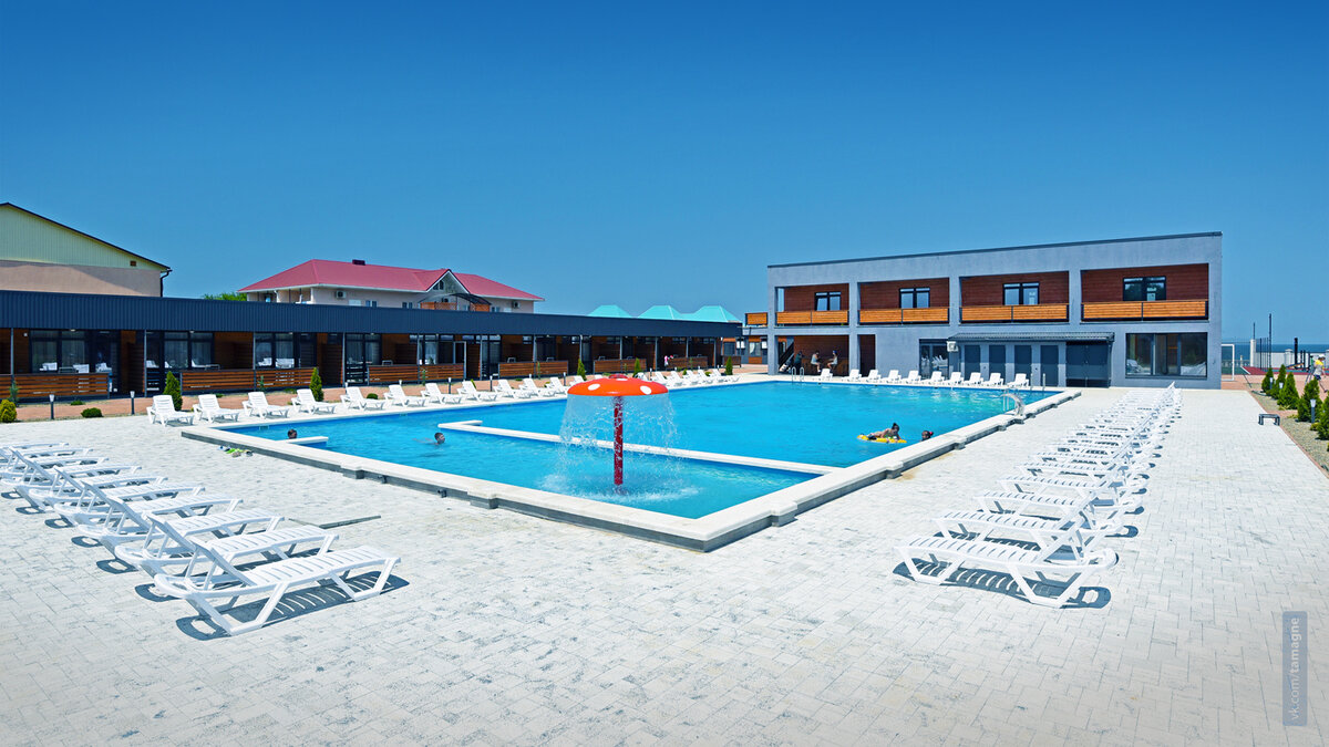 Бомо тоска бич кавала. Курортный комплекс «ливадийский». Сайлент бич резорт турция. Sport inn адлер бассейн. Бревис сочи.