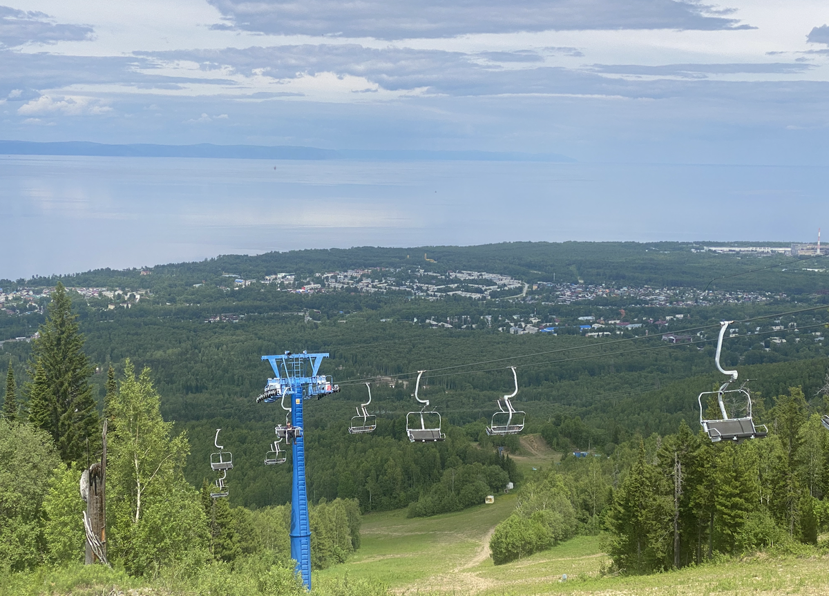 Вид на Байкальск с горы Соколиной.